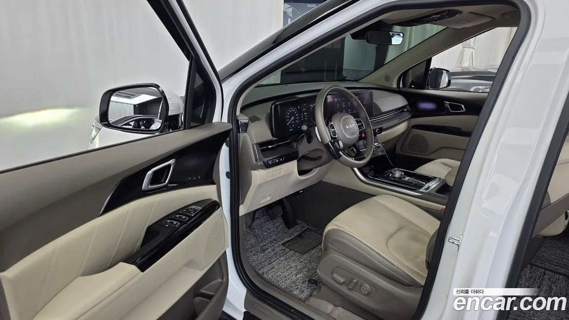 Kia Carnival — фото 10