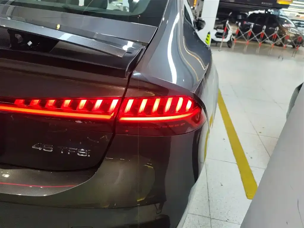 Audi A7 — фото 4