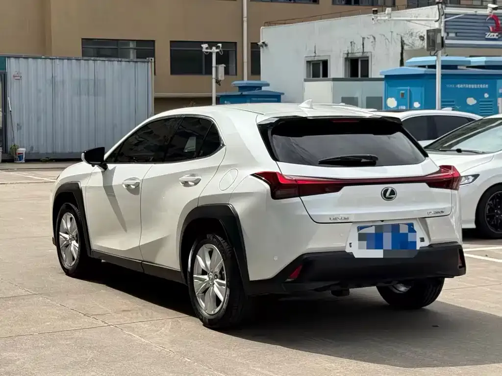 Lexus UX 2023 из CN, фото 9