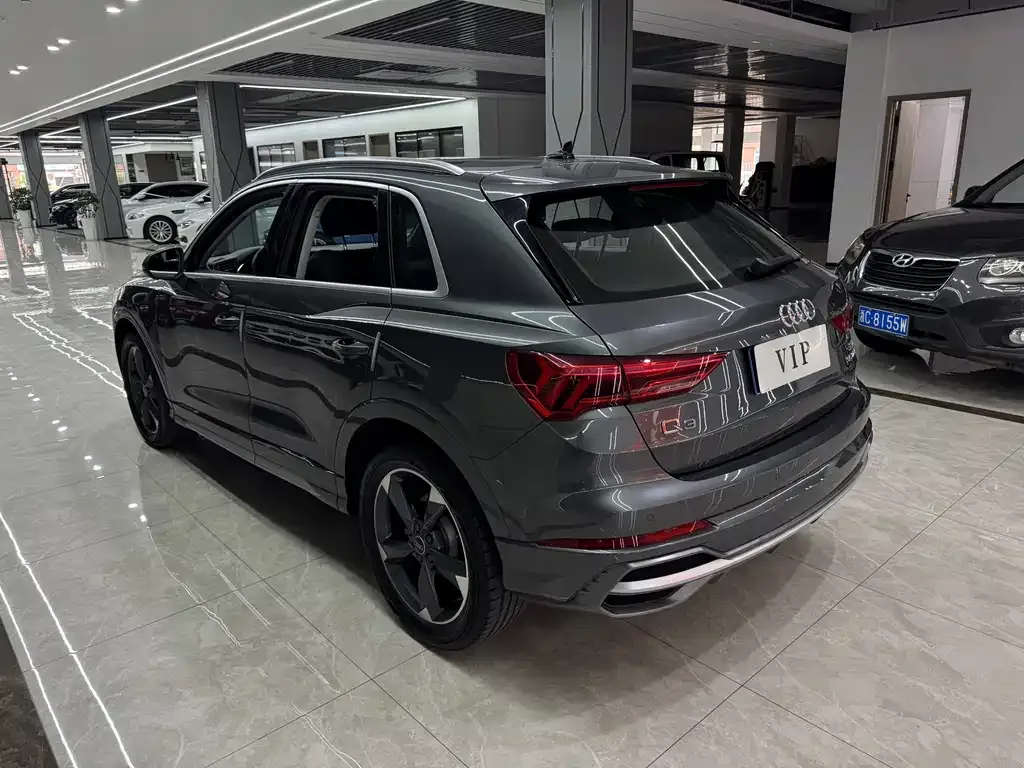 Audi Q3 — фото 8