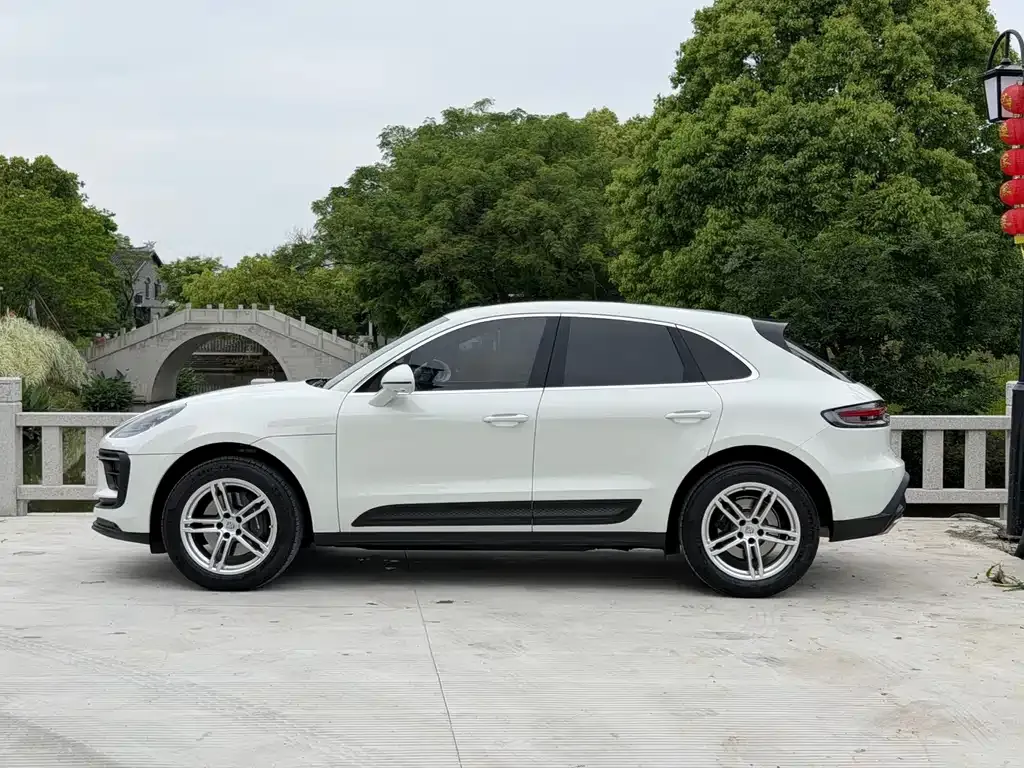 Porsche Macan — фото 9