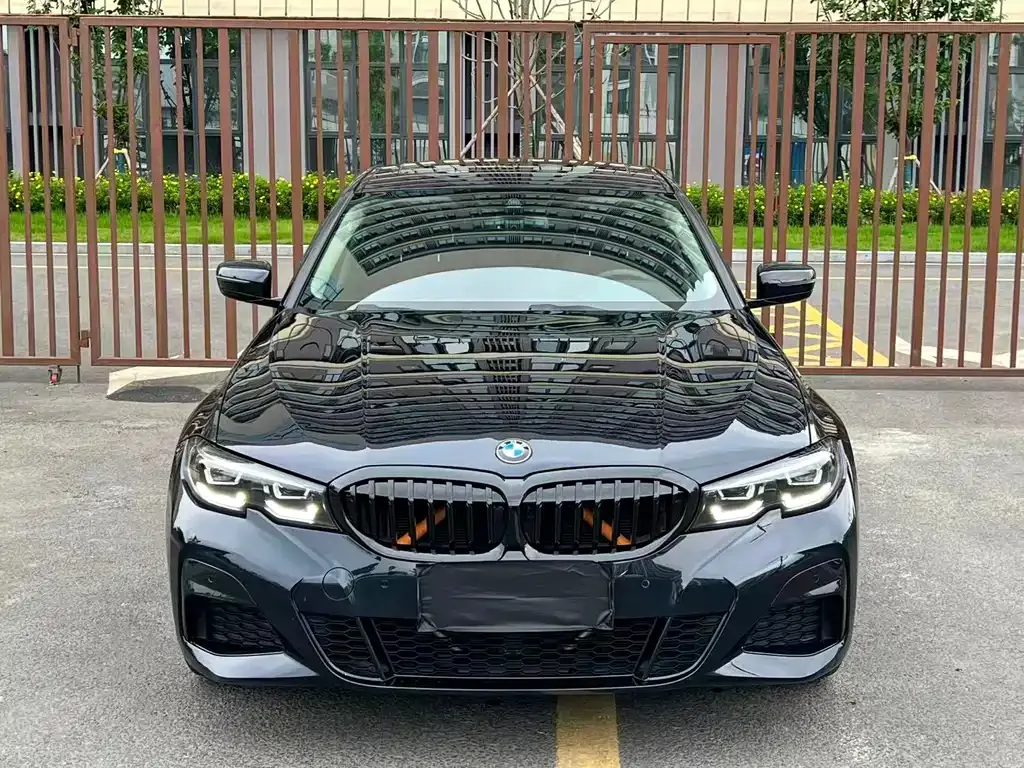 BMW 3 Series 2022 из CN, фото 10