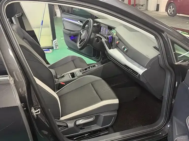Volkswagen Golf 2021 из CN, фото 9