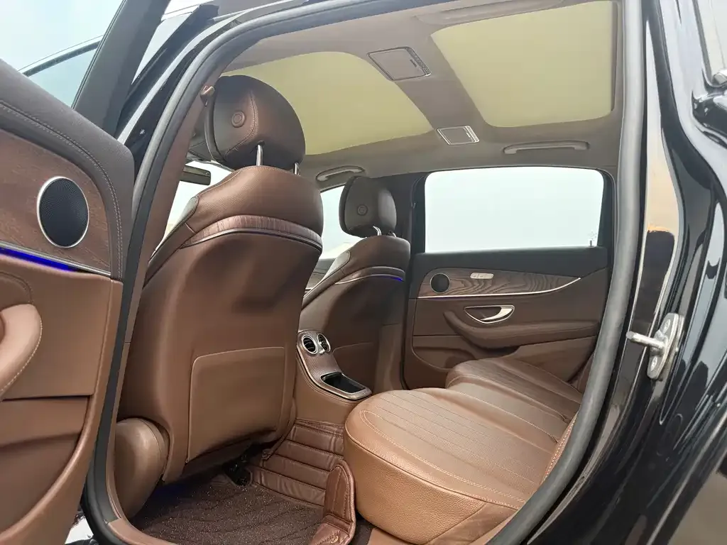 Mercedes-Benz E-Class 2021 из CN, фото 2