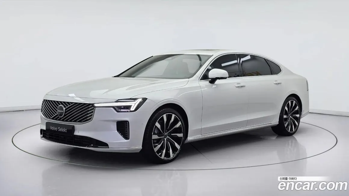 Volvo S90 — фото 1