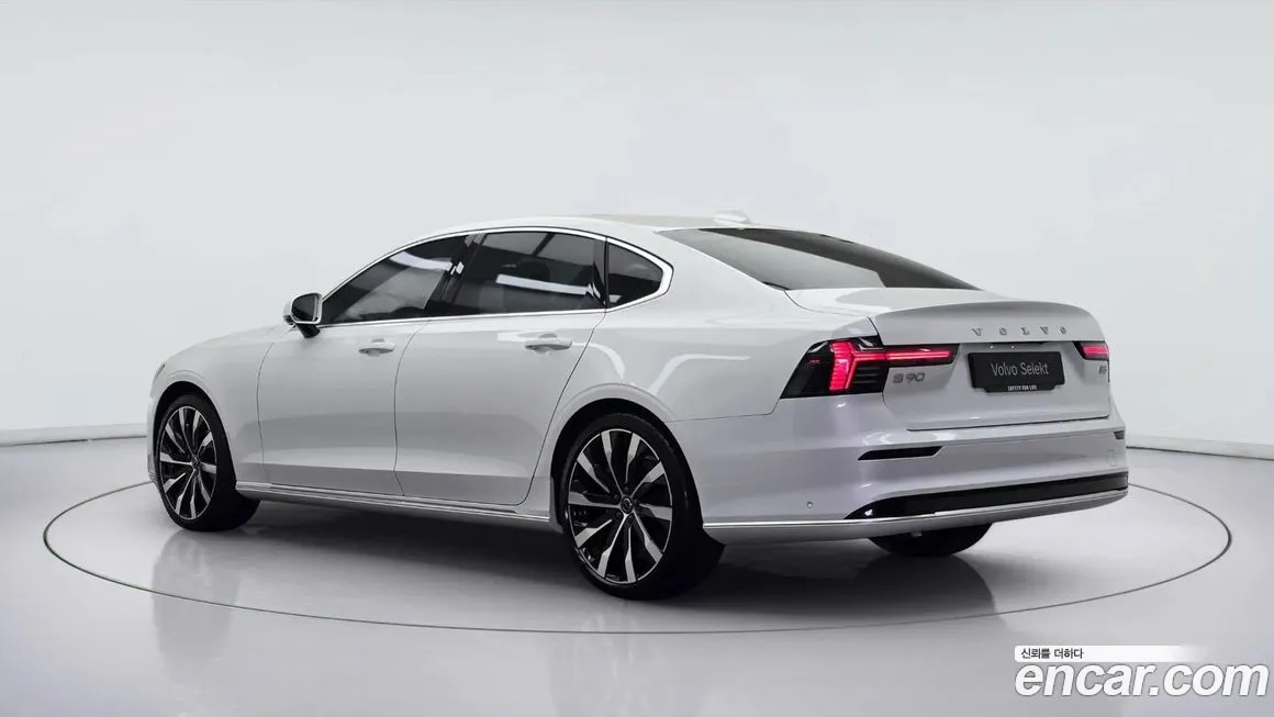 Volvo S90 — фото 2