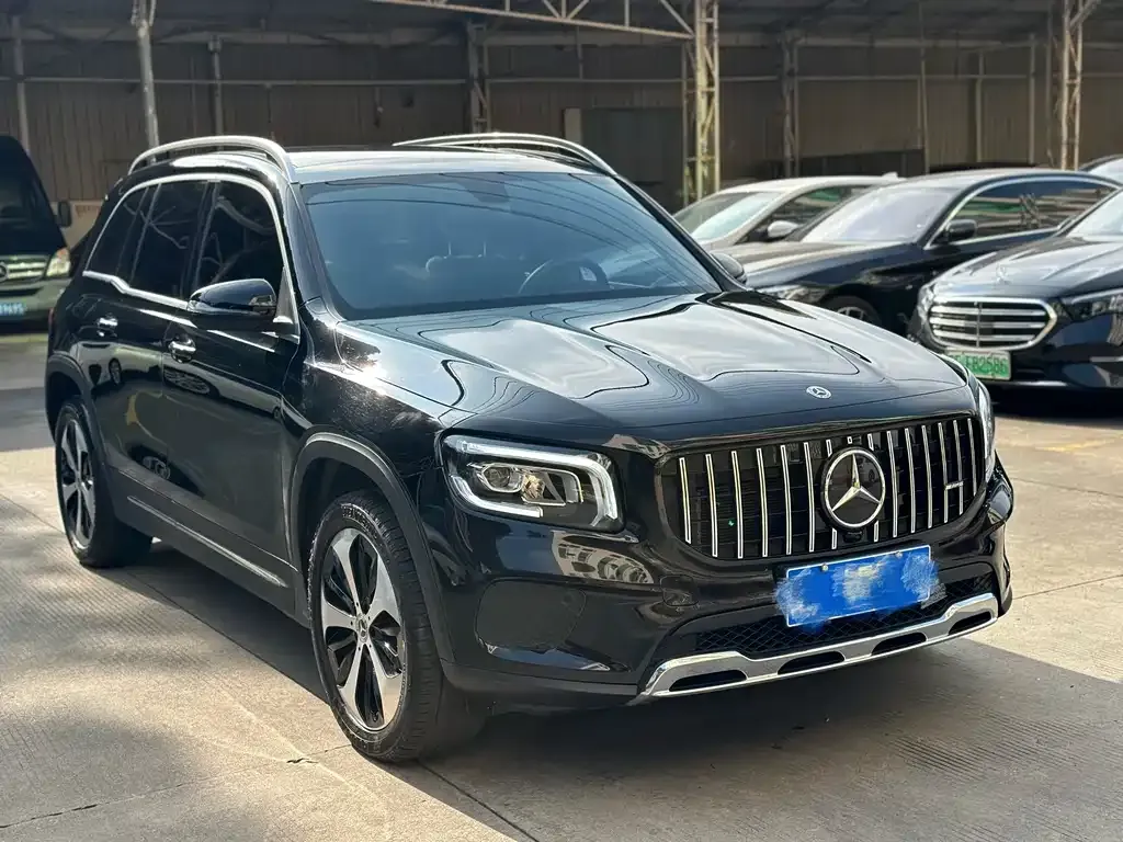 Mercedes-Benz GLB — фото 4