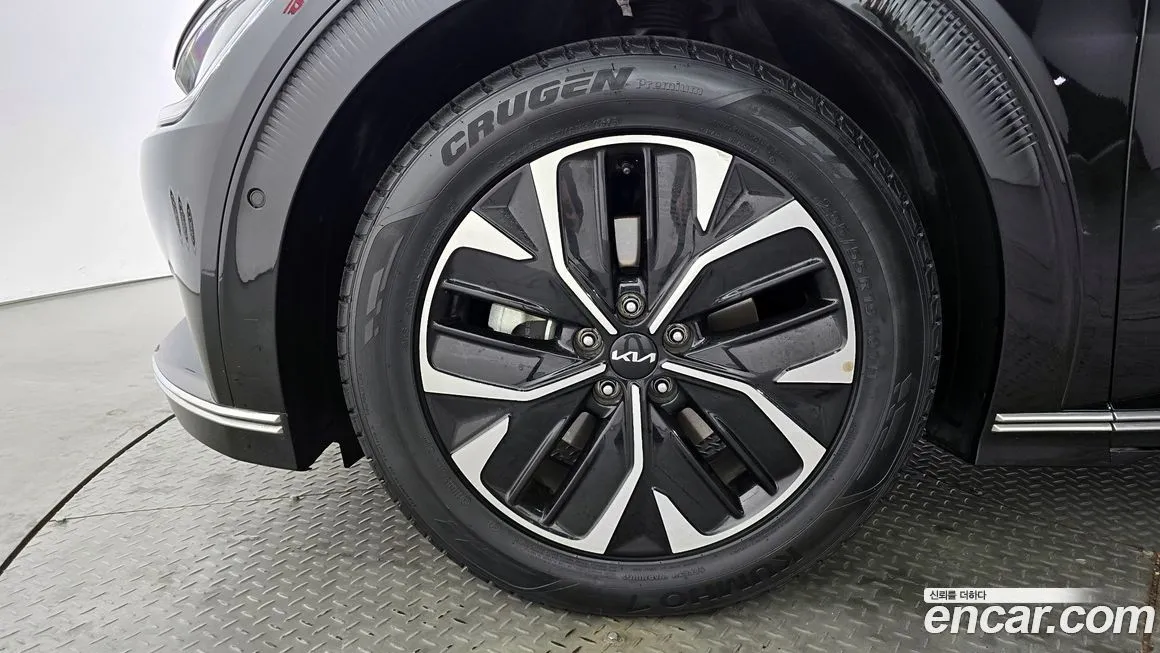 Kia EV6 2023 из KR, фото 8