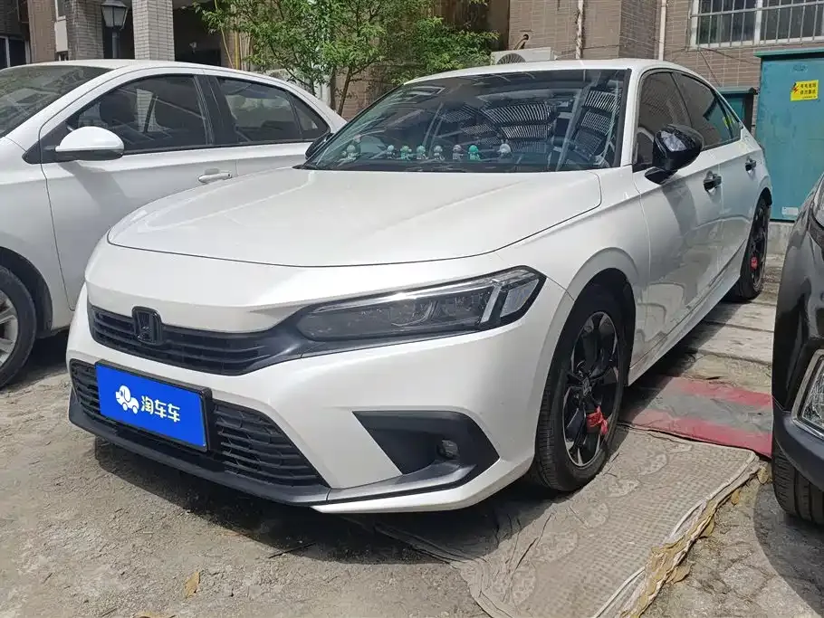 Honda Civic — фото 1