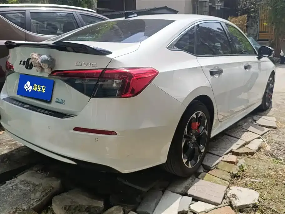 Honda Civic — фото 7