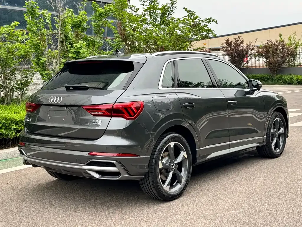 Audi Q3 — фото 7