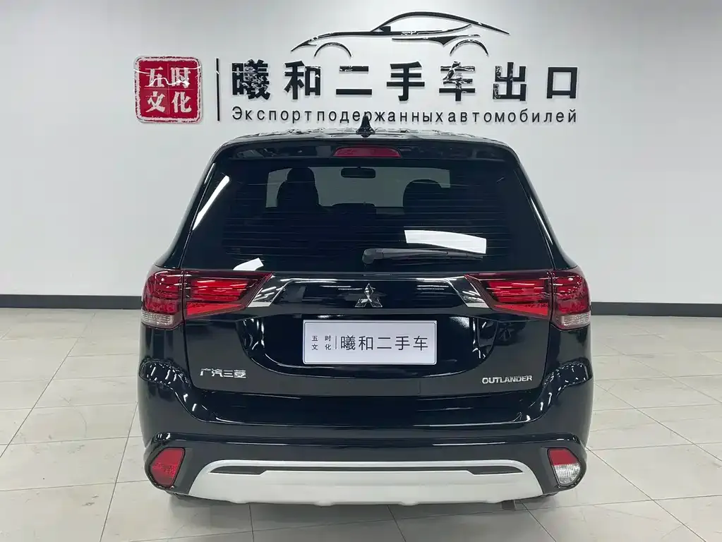 Mitsubishi Outlander — фото 3