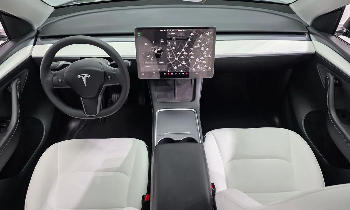 Tesla Model Y 2024 из KR, фото 10