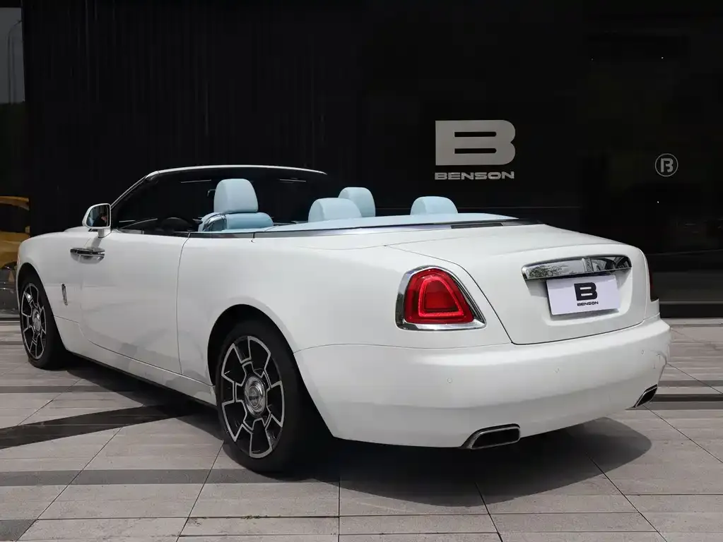 Rolls-Royce Dawn 2023 из CN, фото 8
