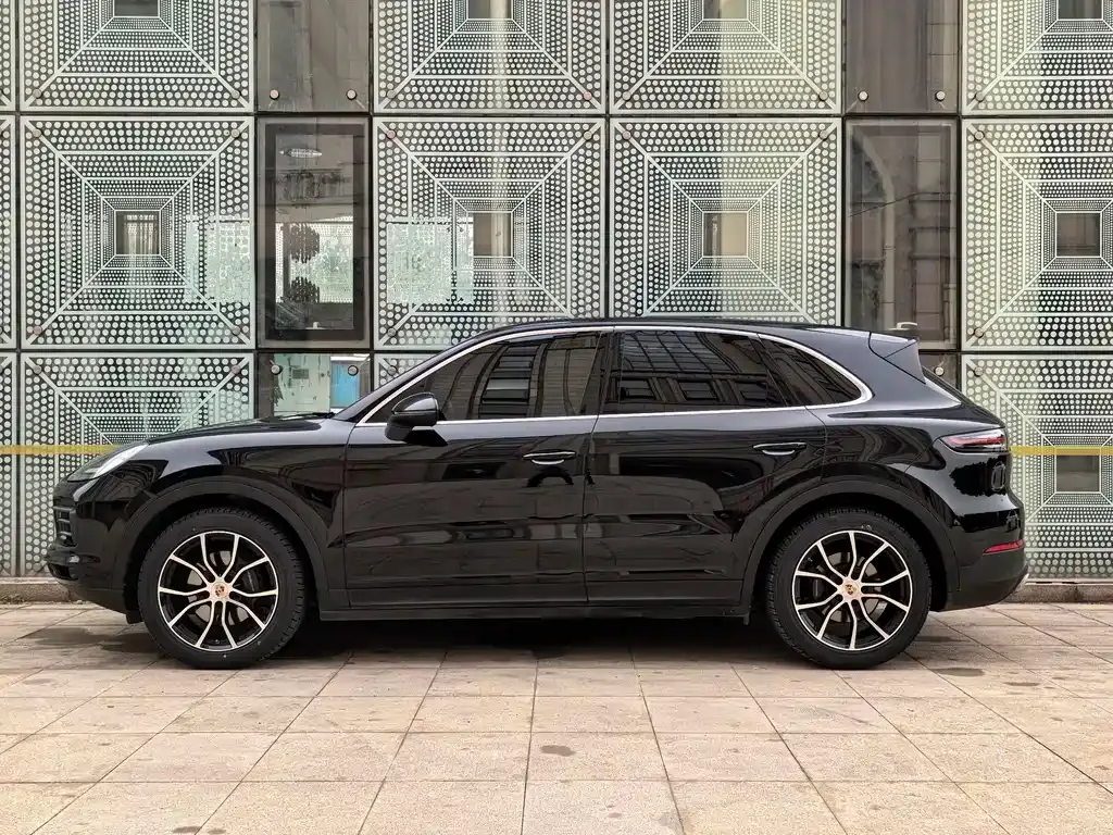 Porsche Cayenne — фото 6