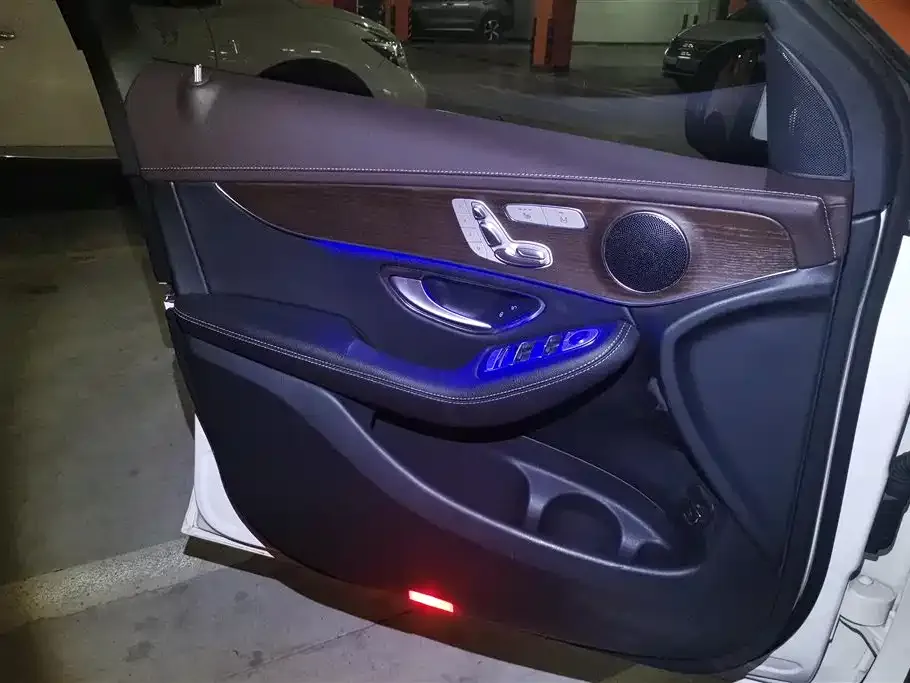 Mercedes-Benz GLC 2021 из CN, фото 2