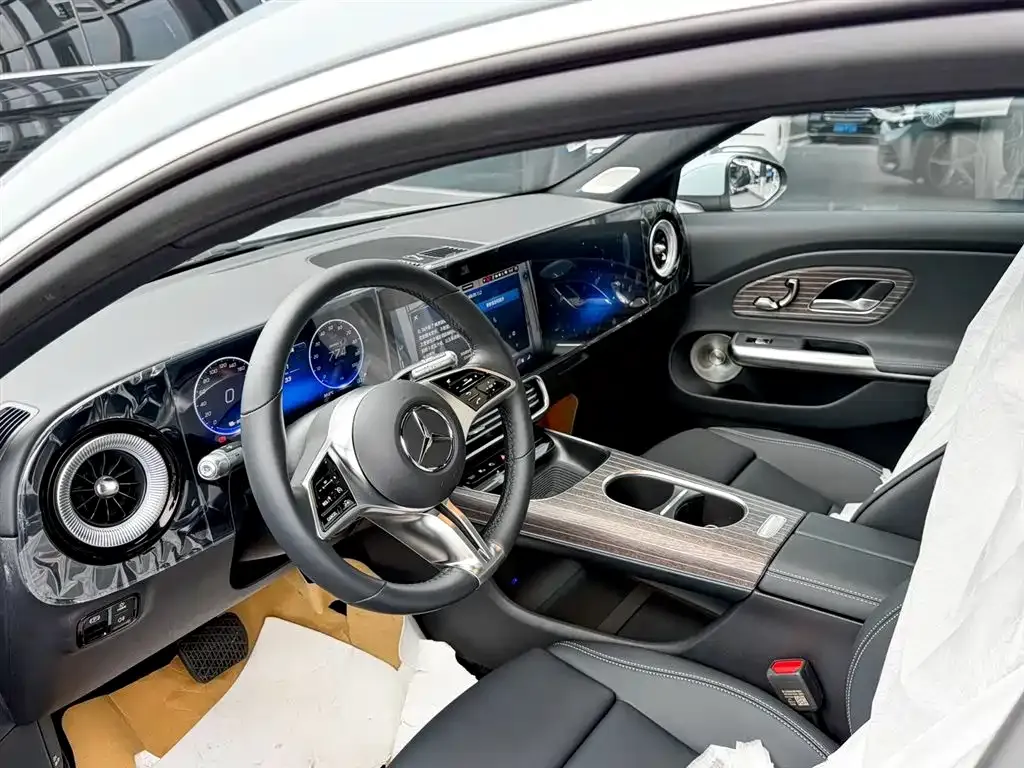 Mercedes-Benz CLA PHEV 2025 из CN, фото 9
