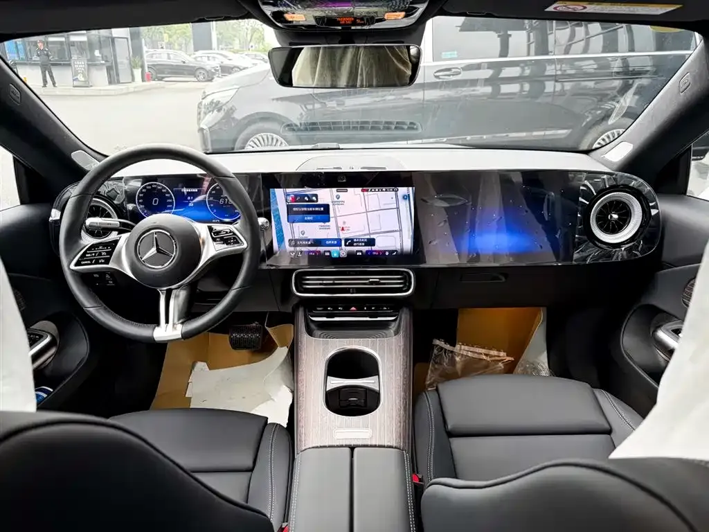 Mercedes-Benz CLA PHEV 2025 из CN, фото 6
