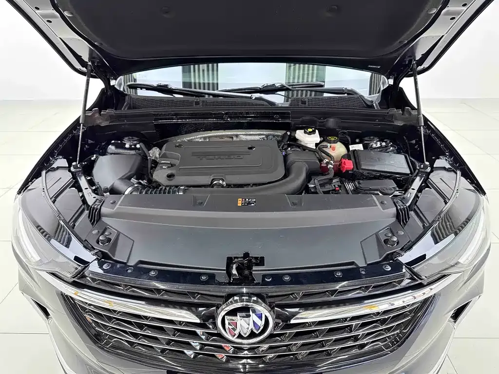 Buick Envision Plus — фото 9