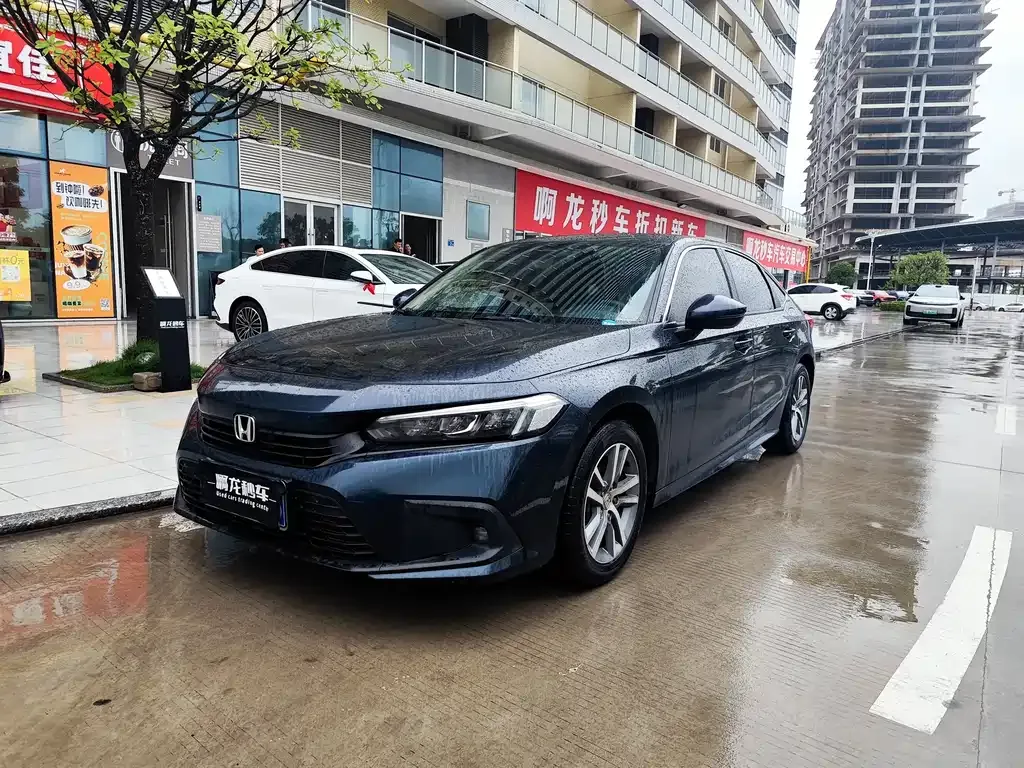 Honda Civic — фото 1