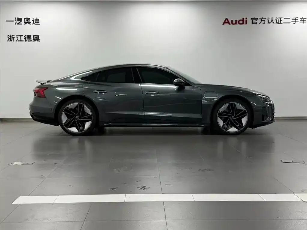 Audi e-tron GT 2024 из CN, фото 6