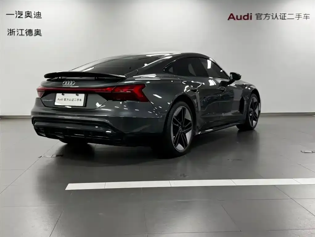 Audi e-tron GT 2024 из CN, фото 5