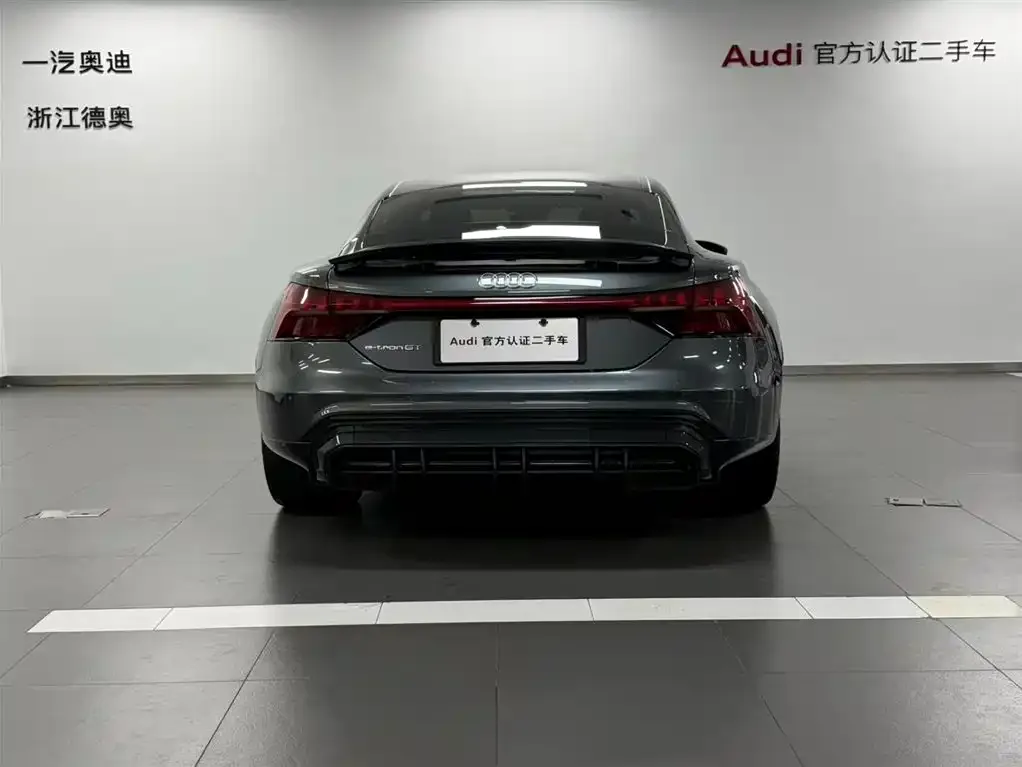 Audi e-tron GT 2024 из CN, фото 3