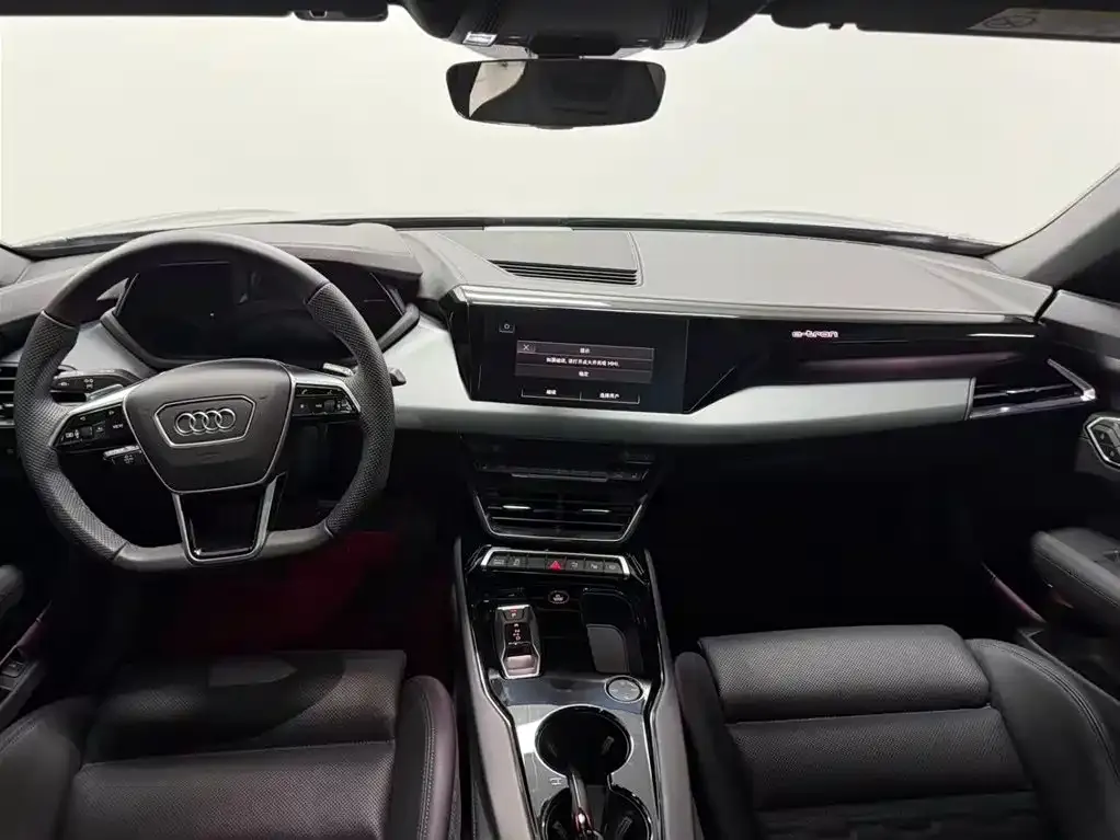 Audi e-tron GT 2024 из CN, фото 8