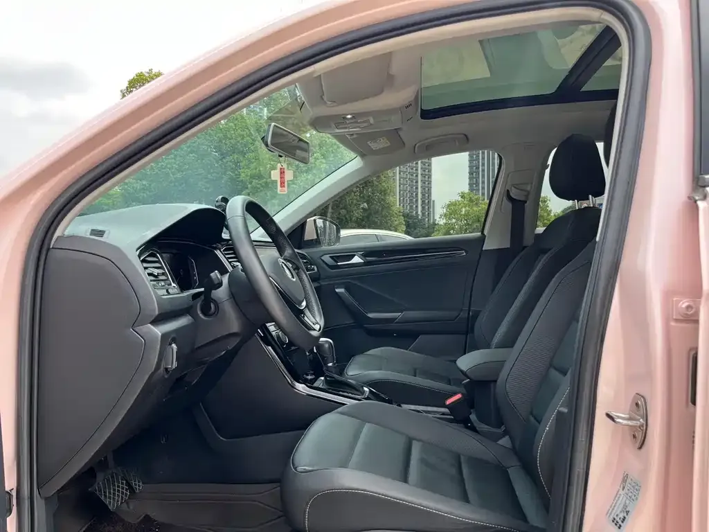 Volkswagen T-Roc 2021 из CN, фото 6