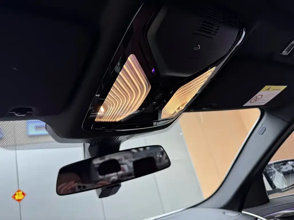 BMW 5 Series — фото 10