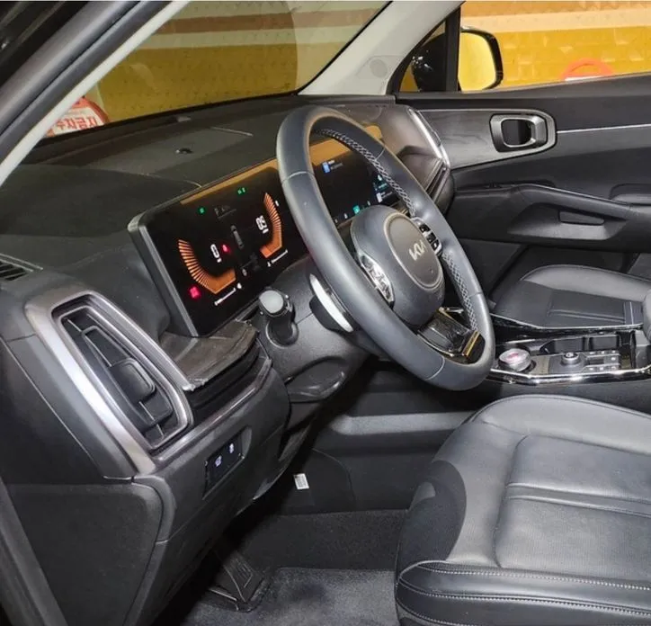 Kia Sorento — фото 8
