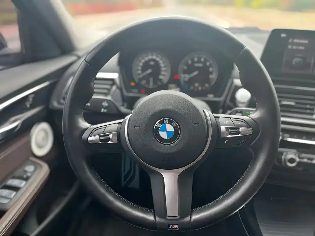 BMW 1 Series 2021 из CN, фото 2