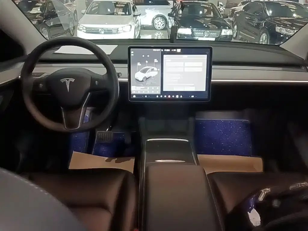 Tesla Model Y — фото 4