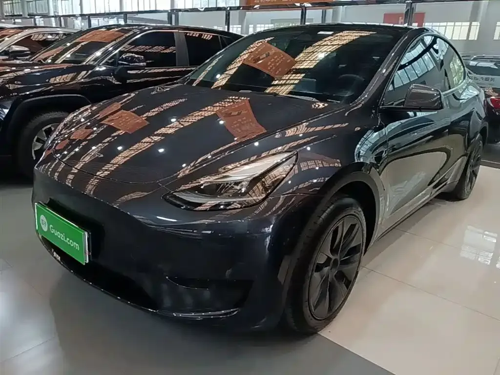 Tesla Model Y — фото 7