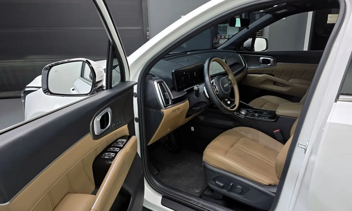 Kia Sorento — фото 6