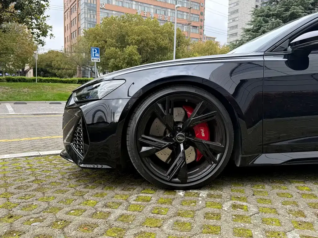 Audi RS 6 2022 из CN, фото 4