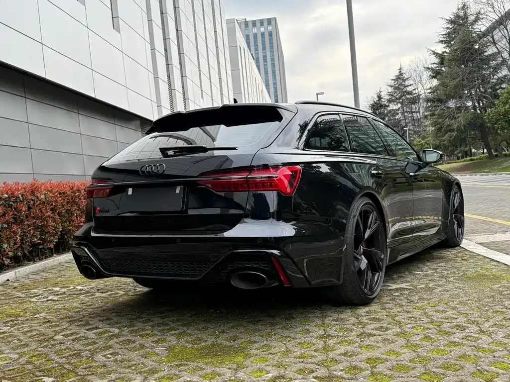 Audi RS 6 2022 из CN, фото 7