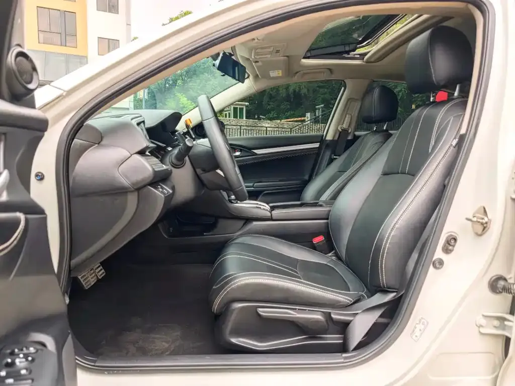 Honda Civic — фото 7