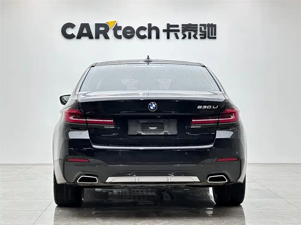 BMW 5 Series — фото 2