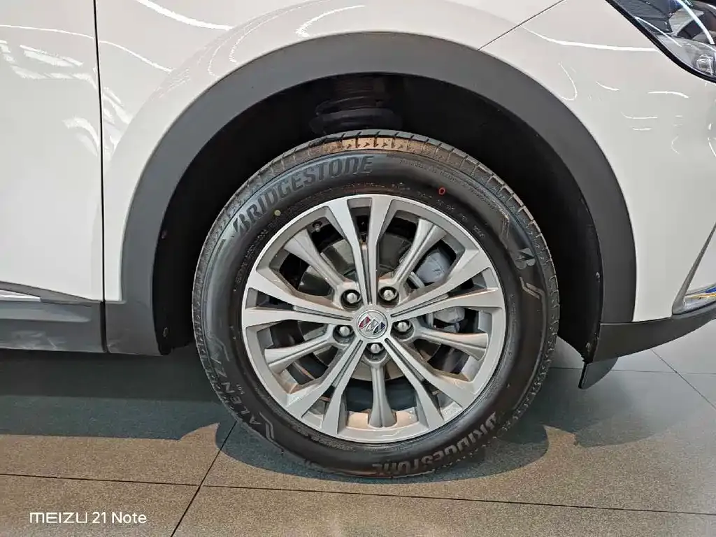Buick Envision Plus — фото 9