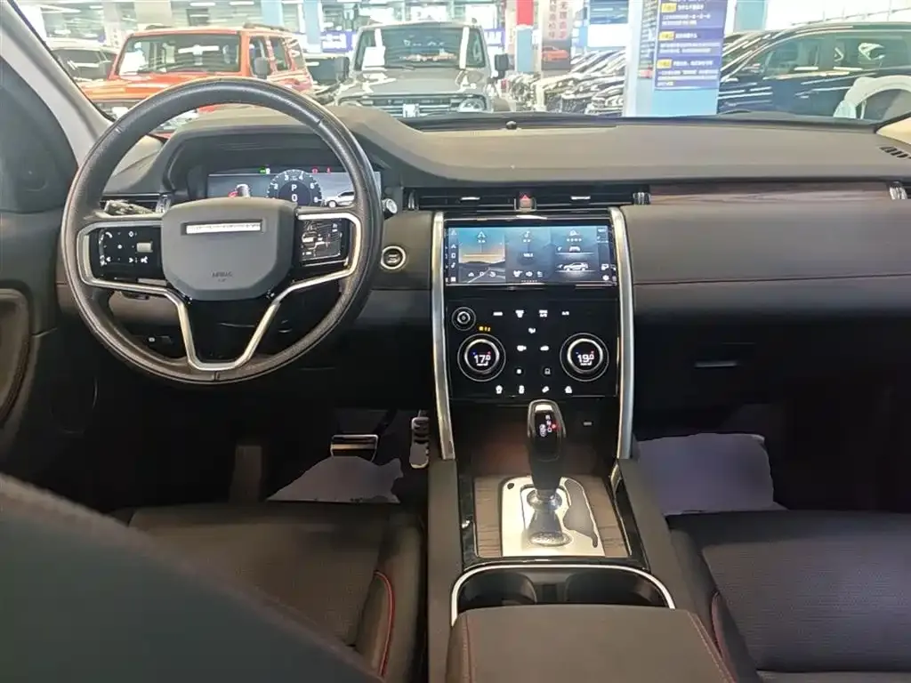 Land Rover Discovery Sport — фото 2