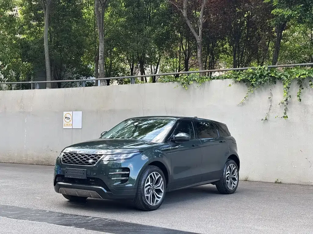 Land Rover Evoque — фото 1