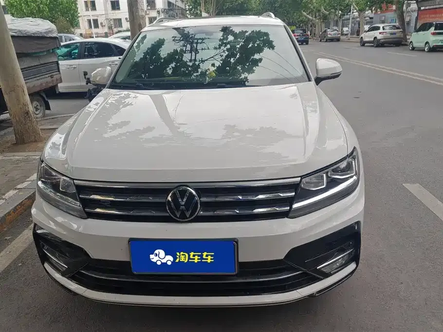 Volkswagen Tiguan L — фото 2
