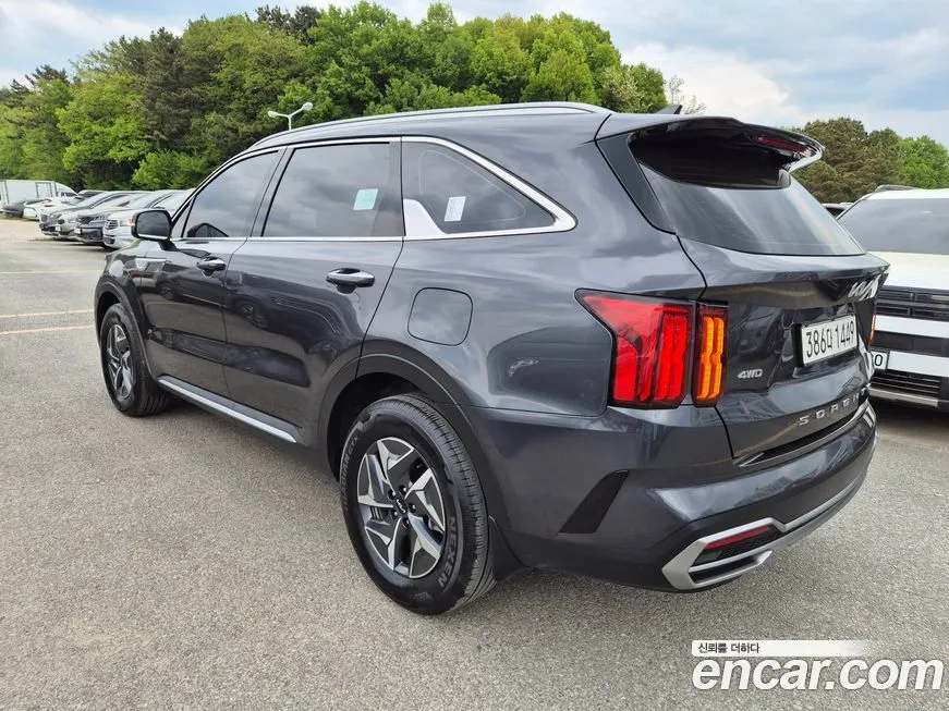 Kia Sorento — фото 10
