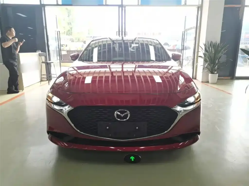 Mazda 3 Axela 2023 из CN, фото 9