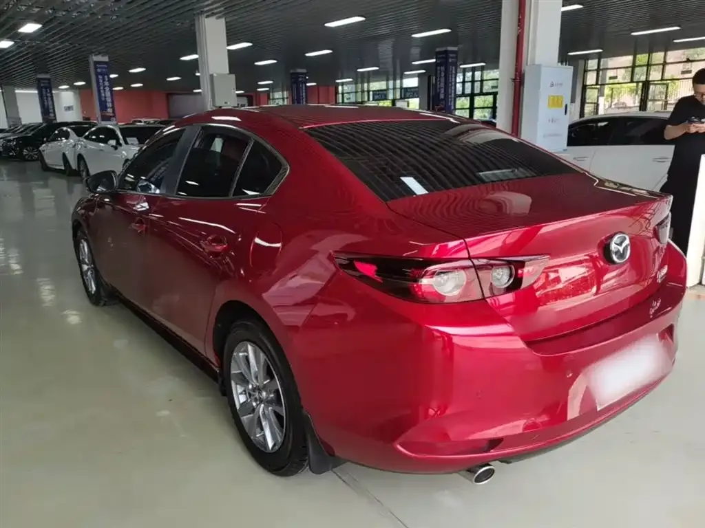 Mazda 3 Axela 2023 из CN, фото 8