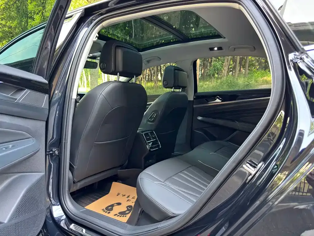 Volkswagen Passat — фото 8