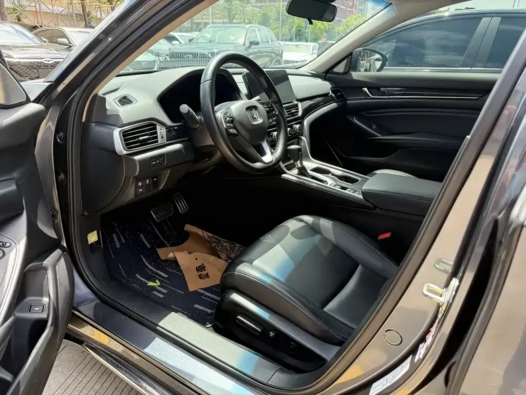 Honda Accord 2022 из CN, фото 10