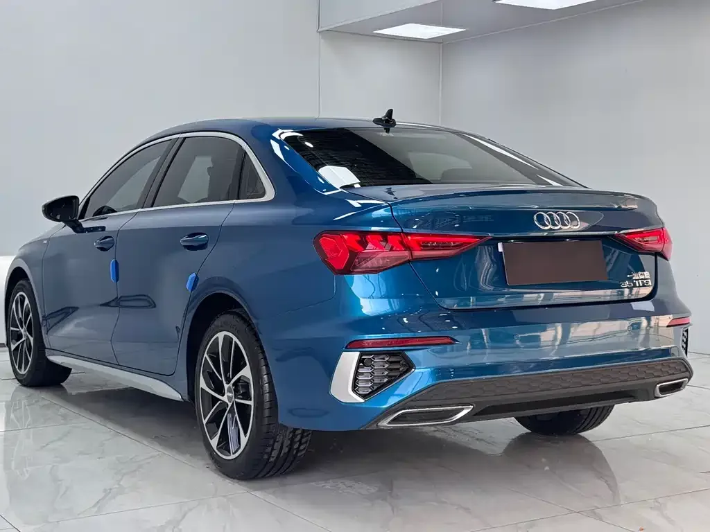 Audi A3 — фото 8