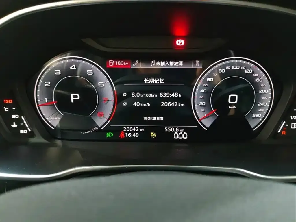 Audi Q3 2022 из CN, фото 4